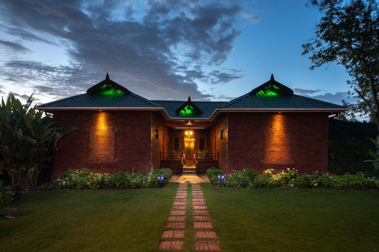 ארושה Fun Retreat Resort, Hotel And Ayurveda Spa מראה חיצוני תמונה