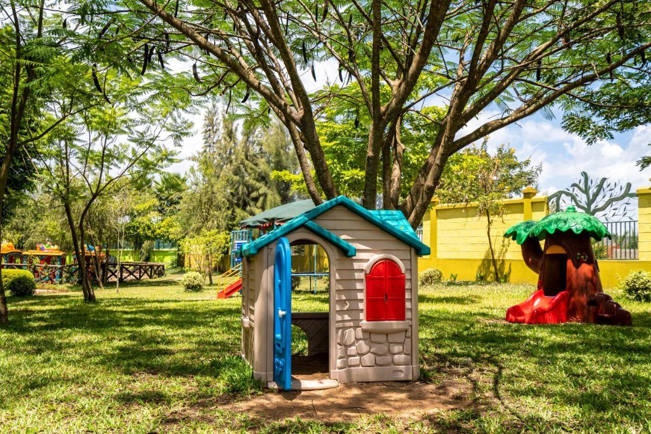 ארושה Fun Retreat Resort, Hotel And Ayurveda Spa מראה חיצוני תמונה