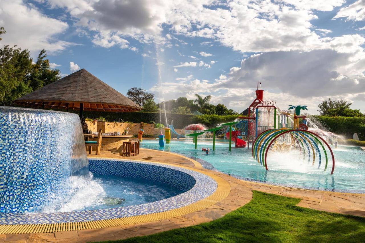 ארושה Fun Retreat Resort, Hotel And Ayurveda Spa מראה חיצוני תמונה