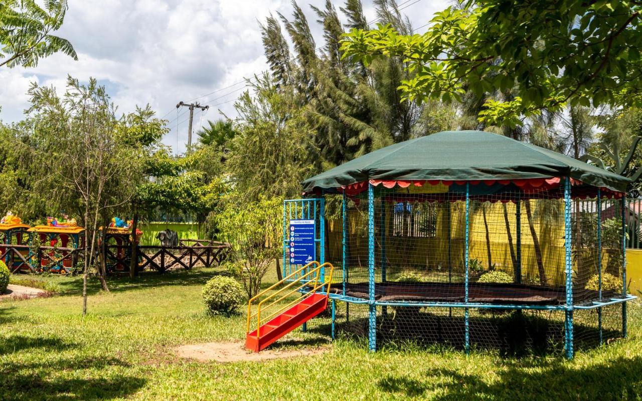 ארושה Fun Retreat Resort, Hotel And Ayurveda Spa מראה חיצוני תמונה